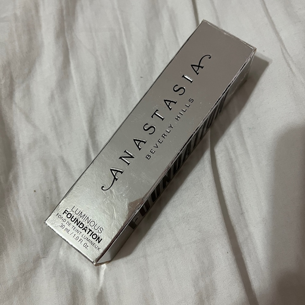 Anastasia Beverly Hills MakeUp Foundation